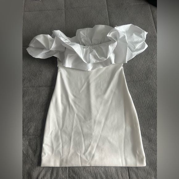 LANTHROPOLOGIE SUNDAY IN BROOKLYN sz L Off-The-Shoulder Ruffle Dress - Picture 3 of 3